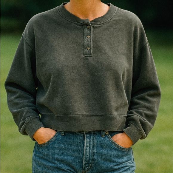 We The Free Tops - We The Free Olive Green Sweatshirt Size Medium Oversized Grunge, Cozy, Preppy